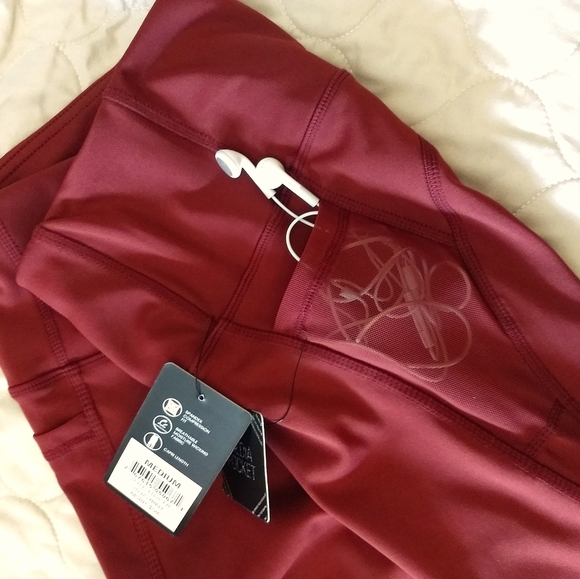 BSP Maroon Leggings w/ Pockets - Picture 3 of 4